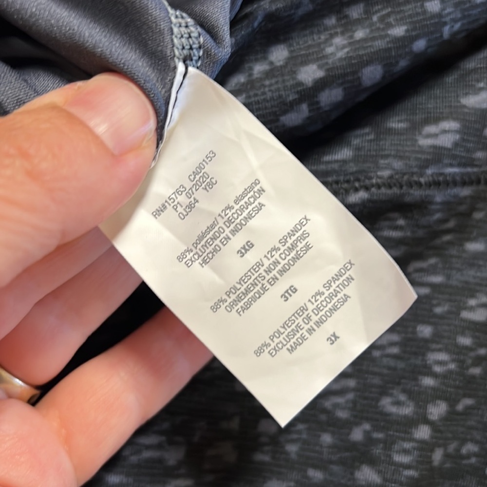 Just My Size Active Capris Black Leggings plus size 3X or 22W / 24W - Picture 3 of 6
